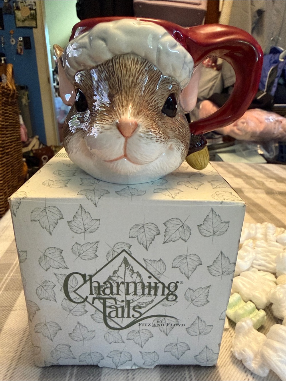 NEW IN BOX- RETIRED Charming Tails MOUSE Mug - ADORABLE!!